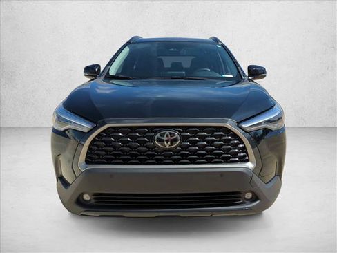 Certified 2025 Toyota Corolla Cross XLE w/ Convenience Package FWD image 2