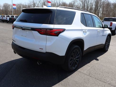 Used 2023 Chevrolet Traverse RS image 36