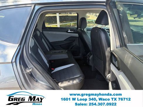 Used 2022 Volkswagen Taos SEL w/ Panoramic Sunroof Package AWD/4WD image 29