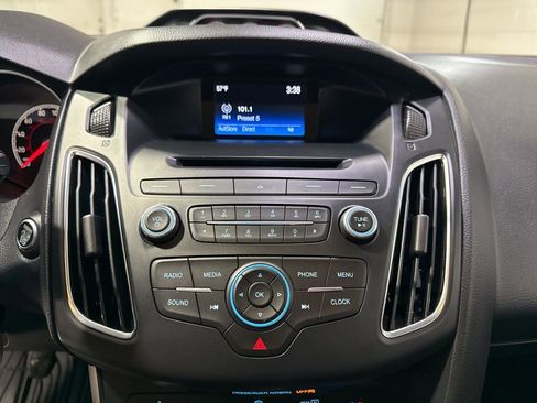 Used 2016 Ford Focus ST image 21