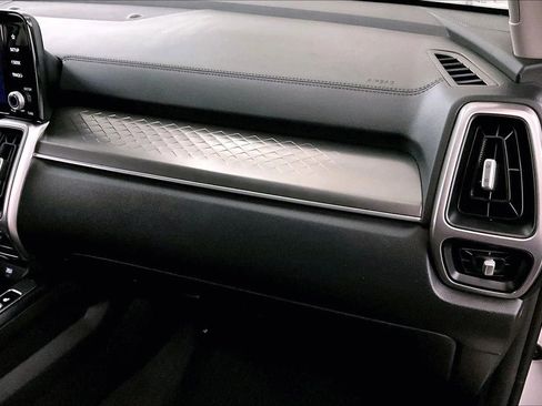 Used 2023 Kia Sorento S w/ Panoramic Sunroof Package image 15