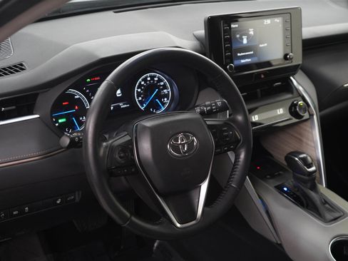 Used 2021 Toyota Venza XLE w/ Softex Package AWD/4WD image 21