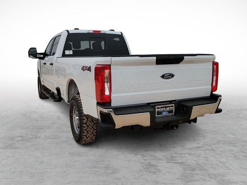 New 2026 Ford F250 XL w/ XL Off-Road Package image 8