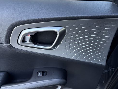 Used 2020 Kia Soul X-Line FWD image 12