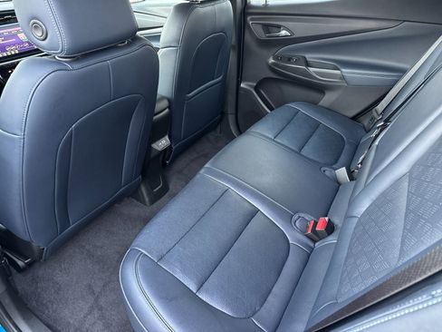 Used 2022 Chevrolet Bolt EUV Premier image 12