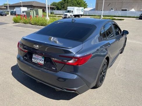 Used 2026 Toyota Camry SE w/ Convenience Package FWD image 5