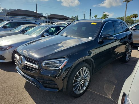 Used 2021 Mercedes-Benz GLC 300 image 1