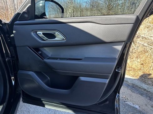 Used 2023 Land Rover Range Rover Velar R-Dynamic S image 15