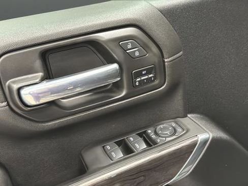 Used 2021 Chevrolet Silverado 2500 LTZ w/ Z71 Chrome Sport Edition AWD/4WD image 20