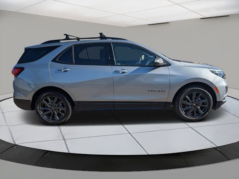 Used 2023 Chevrolet Equinox RS w/ RS Leather Package image 6