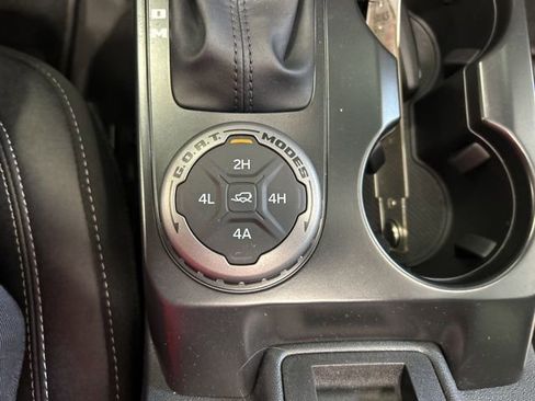 New 2025 Ford Bronco Badlands w/ Sasquatch Package image 19