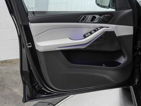 Certified 2023 BMW X7 xDrive40i w/ M Sport Package image 22