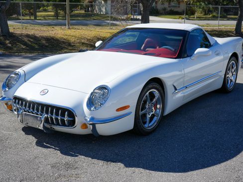 Used 2003 Chevrolet Corvette Convertible w/ Preferred Equipment Group1 image 3
