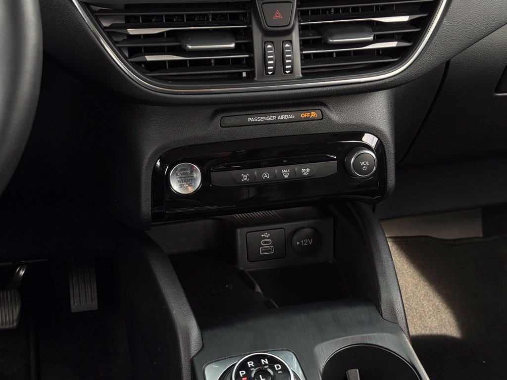 Certified 2025 Ford Escape Platinum AWD/4WD image 66