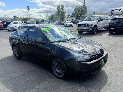 Used 2010 Ford Focus SES FWD image 1