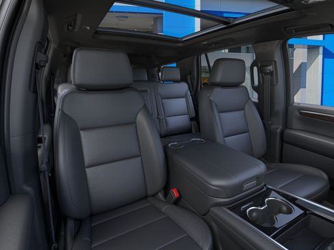 New 2026 Chevrolet Tahoe LT w/ Sun And Tow Package AWD/4WD image 40