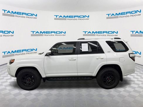 Used 2024 Toyota 4Runner SR5 Premium w/ Moonroof Package RWD image 2