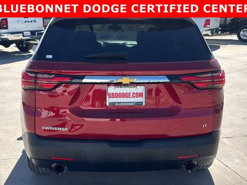 Used 2023 Chevrolet Traverse LT image 6