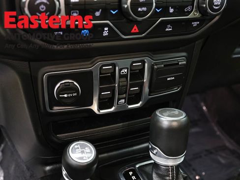 Used 2023 Jeep Wrangler Unlimited Sahara w/ Cold Weather Group image 20