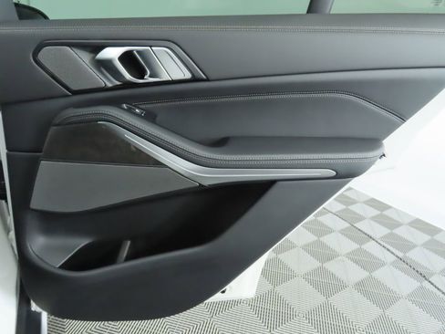 Certified 2026 BMW X5 sDrive40i w/ Premium Package image 28