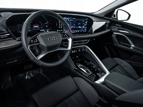 New 2025 Audi Q5 Premium Plus image 12