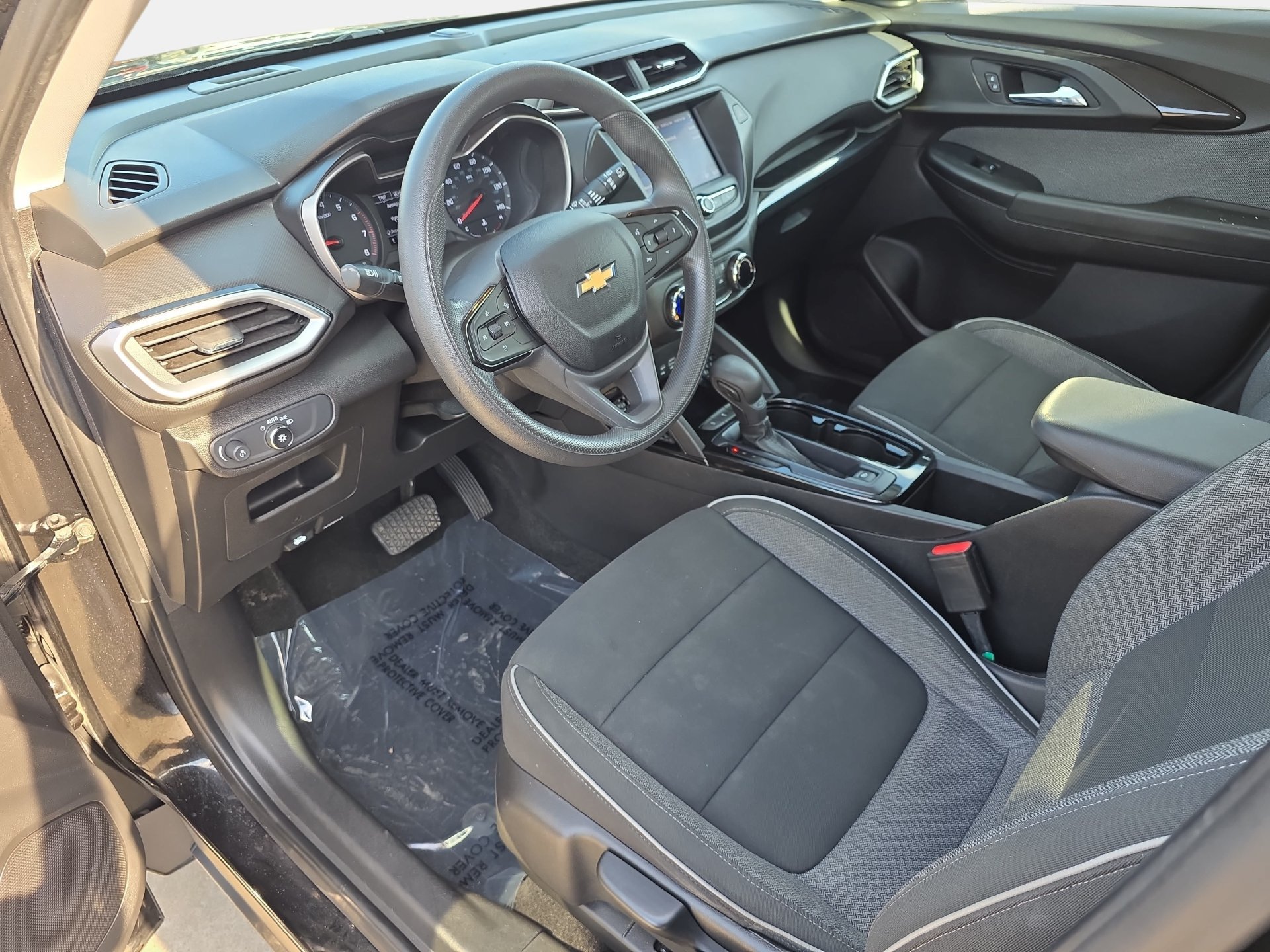 Used 2021 Chevrolet TrailBlazer LS FWD image 15