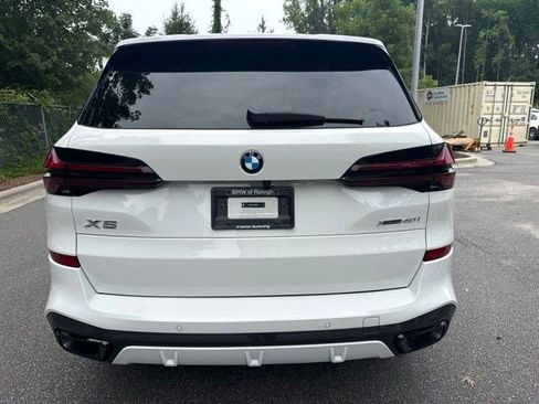 Used 2025 BMW X5 xDrive40i w/ M Sport Package AWD/4WD image 14