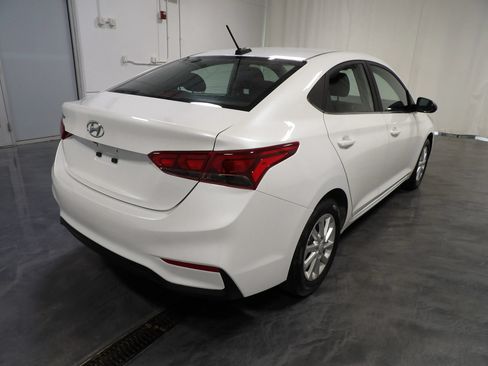 Used 2022 Hyundai Accent SEL FWD image 4