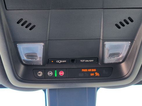 Used 2024 Chevrolet Equinox RS FWD image 17