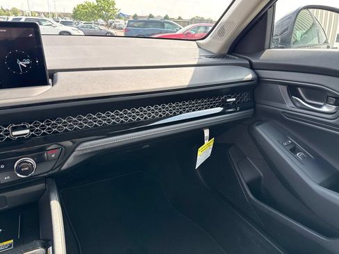 Used 2025 Honda Accord EX-L image 25