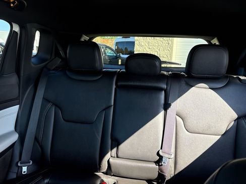 Used 2025 Jeep Compass Limited AWD/4WD image 36