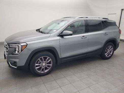 Used 2023 GMC Terrain SLT w/ Tech Package AWD/4WD image 2