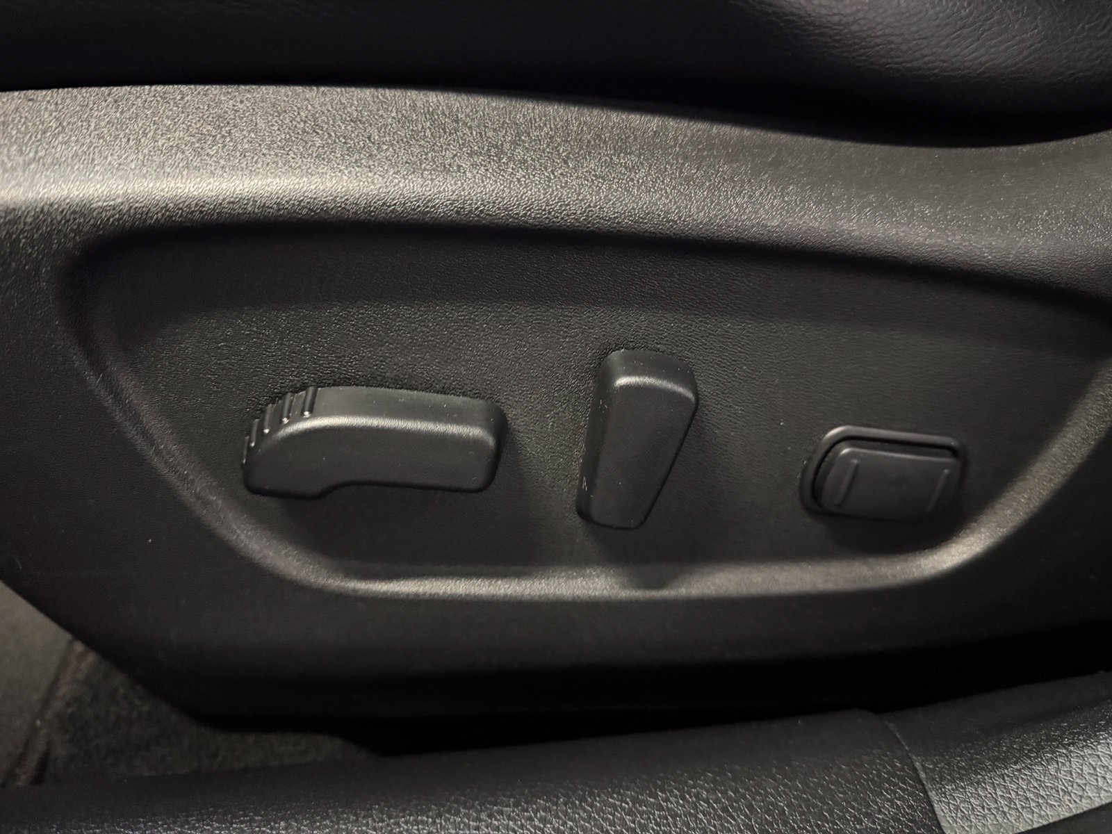 Used 2018 Nissan Rogue SL AWD/4WD image 26