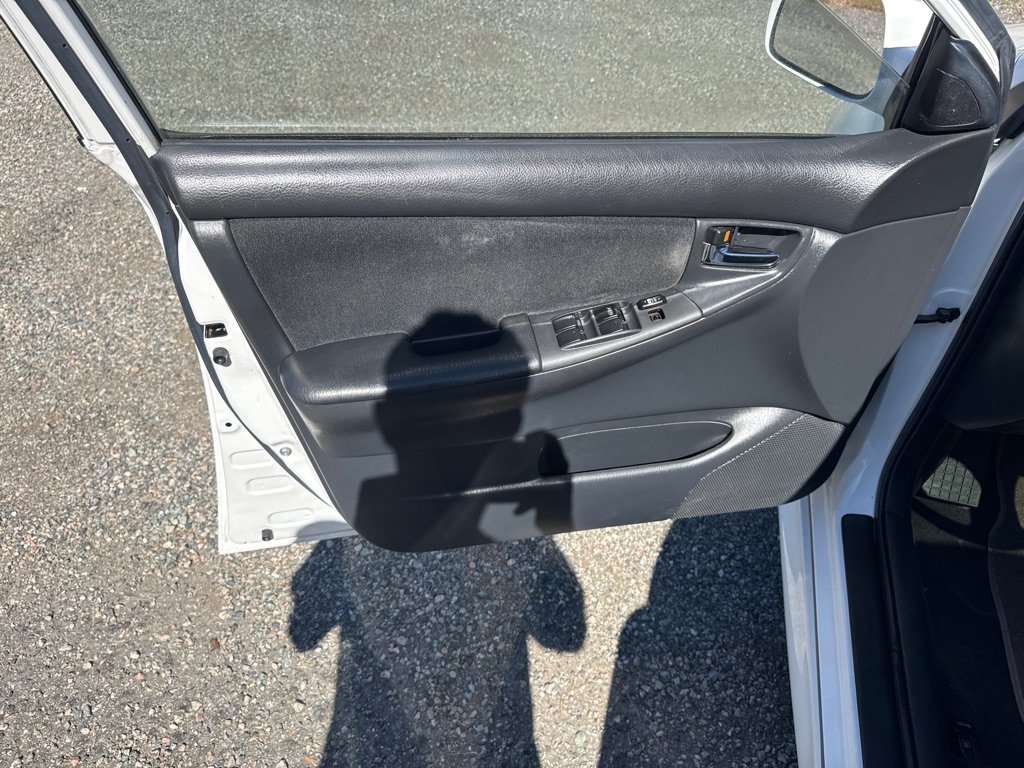 Used 2003 Toyota Corolla S FWD image 30