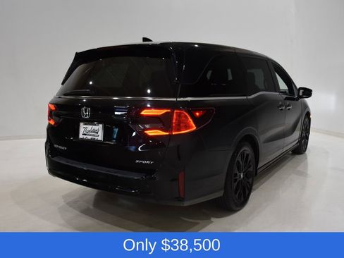 Used 2025 Honda Odyssey Sport-L image 4