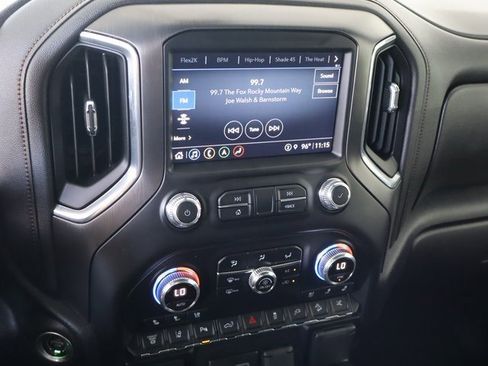 Used 2022 GMC Sierra 2500 AT4 w/ AT4 Preferred Package image 29