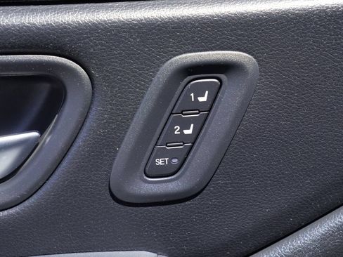 Used 2023 Honda Pilot EX-L image 12