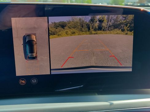 New 2025 Cadillac Lyriq Sport image 25