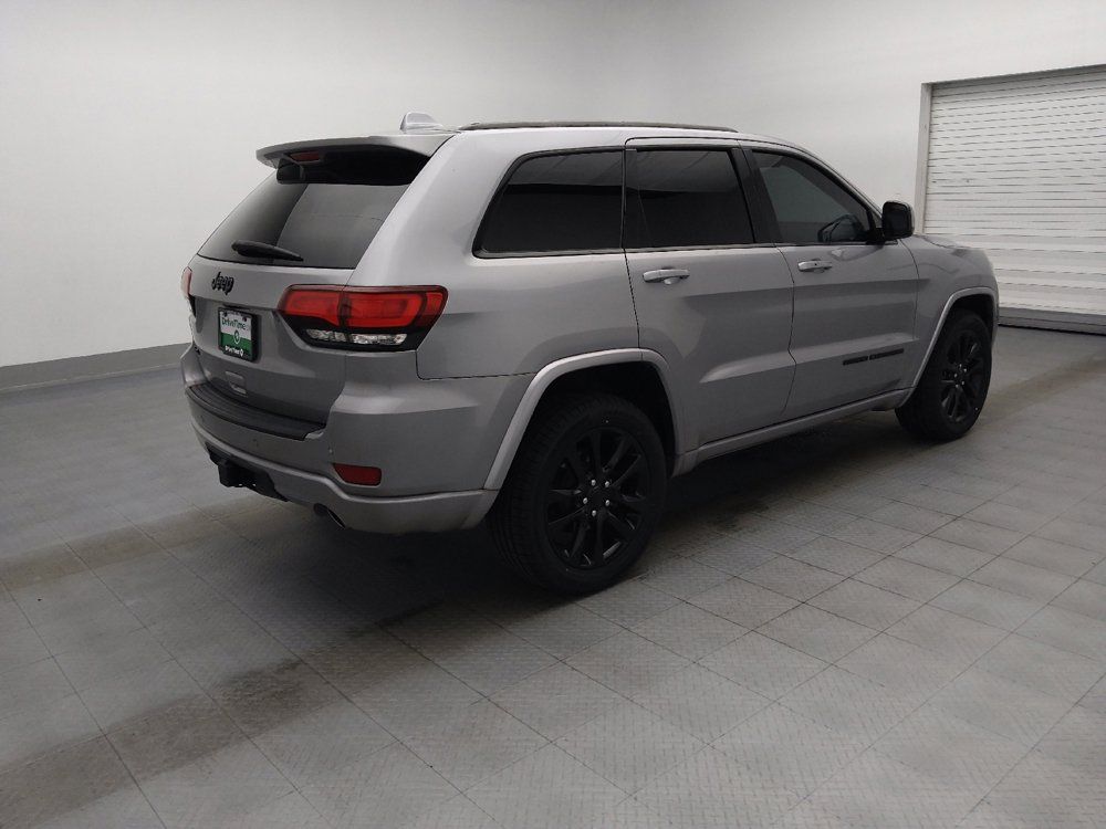 Used 2020 Jeep Grand Cherokee Altitude AWD/4WD image 10