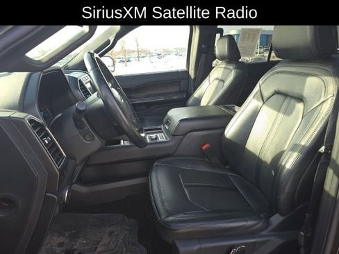 Used 2021 Ford Expedition Limited image 9