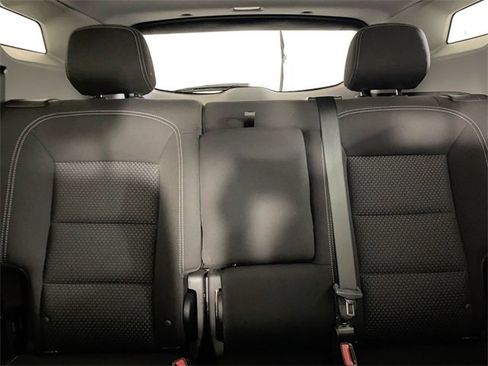 Used 2023 GMC Terrain SLE w/ Driver Convenience Package image 13