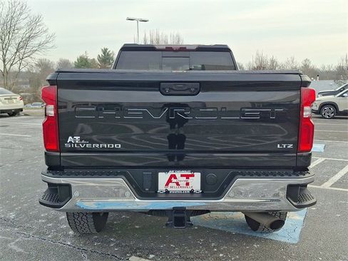 Used 2020 Chevrolet Silverado 2500 LTZ w/ LTZ Premium Package image 5