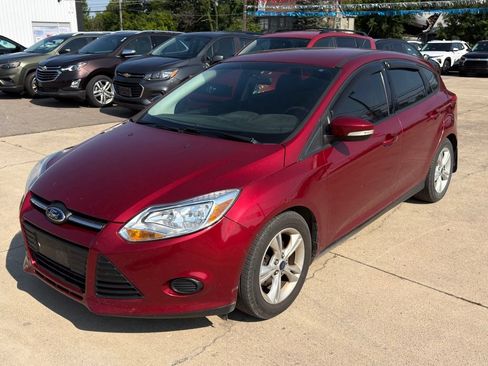 Used 2014 Ford Focus SE FWD image 6