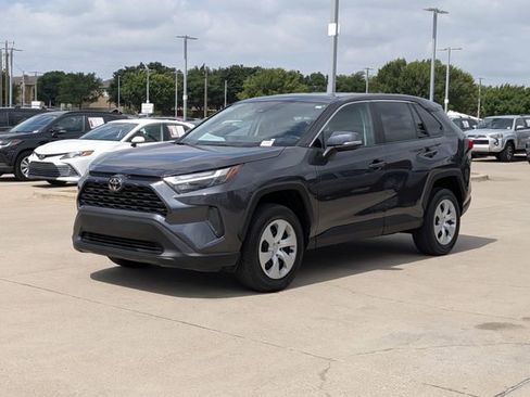 Used 2024 Toyota RAV4 LE FWD image 10