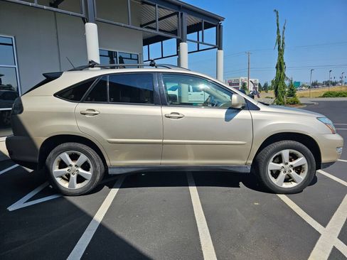 Used 2006 Lexus RX 330 FWD image 6