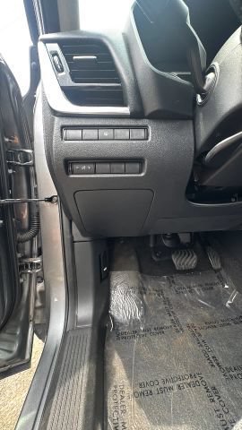 Used 2021 Nissan Rogue SV AWD/4WD image 12