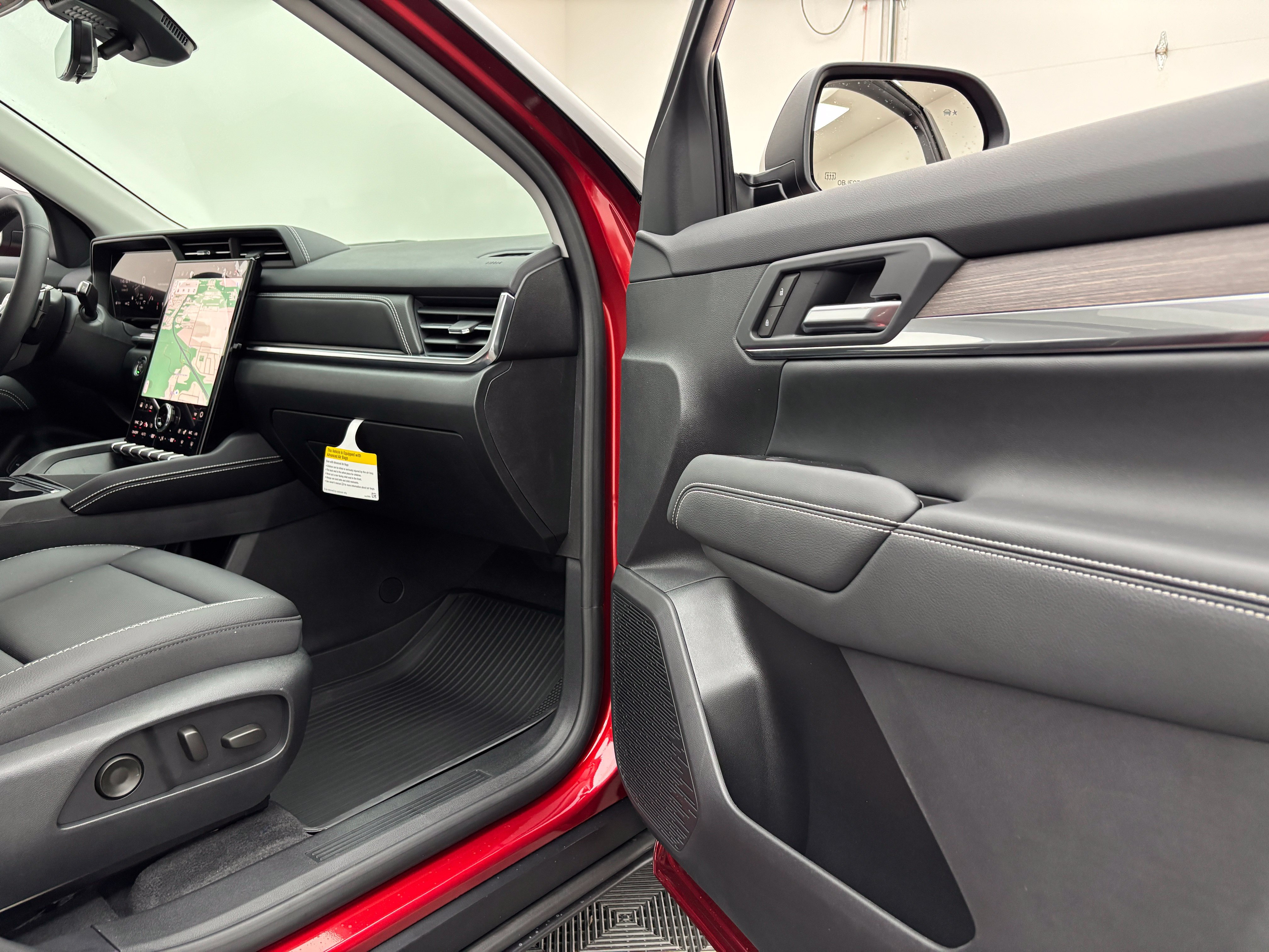 New 2027 GMC Terrain Denali w/ LPO, Floor Liner Package AWD/4WD image 35