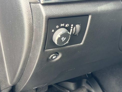 Used 2020 Jeep Grand Cherokee Summit AWD/4WD image 26