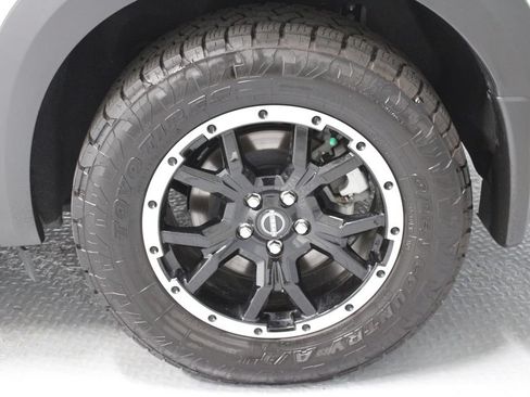 Used 2025 Nissan Pathfinder Rock Creek AWD/4WD image 18