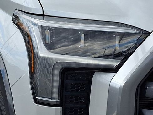 Certified 2023 Toyota Tundra Limited AWD/4WD image 9